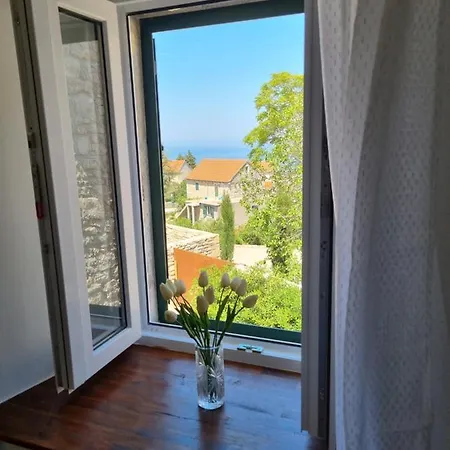 Meli In Village Apartment