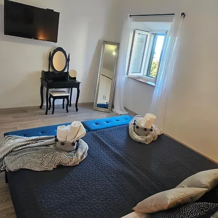 アパート Meli In Village