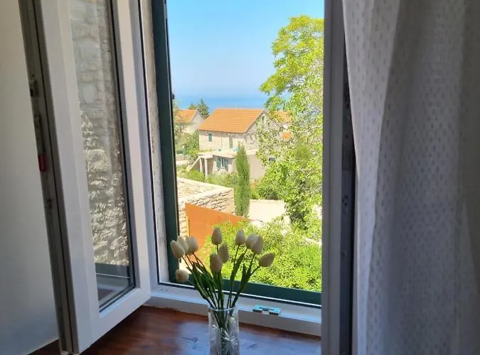 Meli In Village アパート